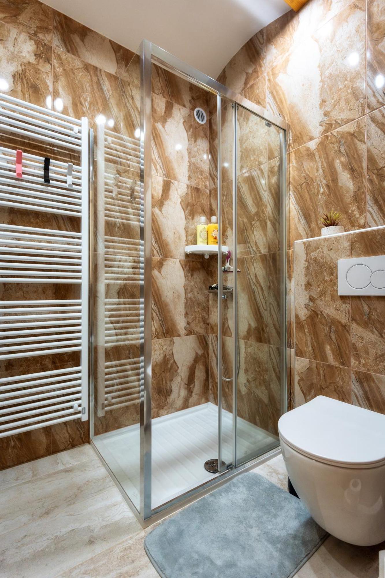 Stara Soncna Hisa Apartment ราโดว์ลิตซา ภายนอก รูปภาพ